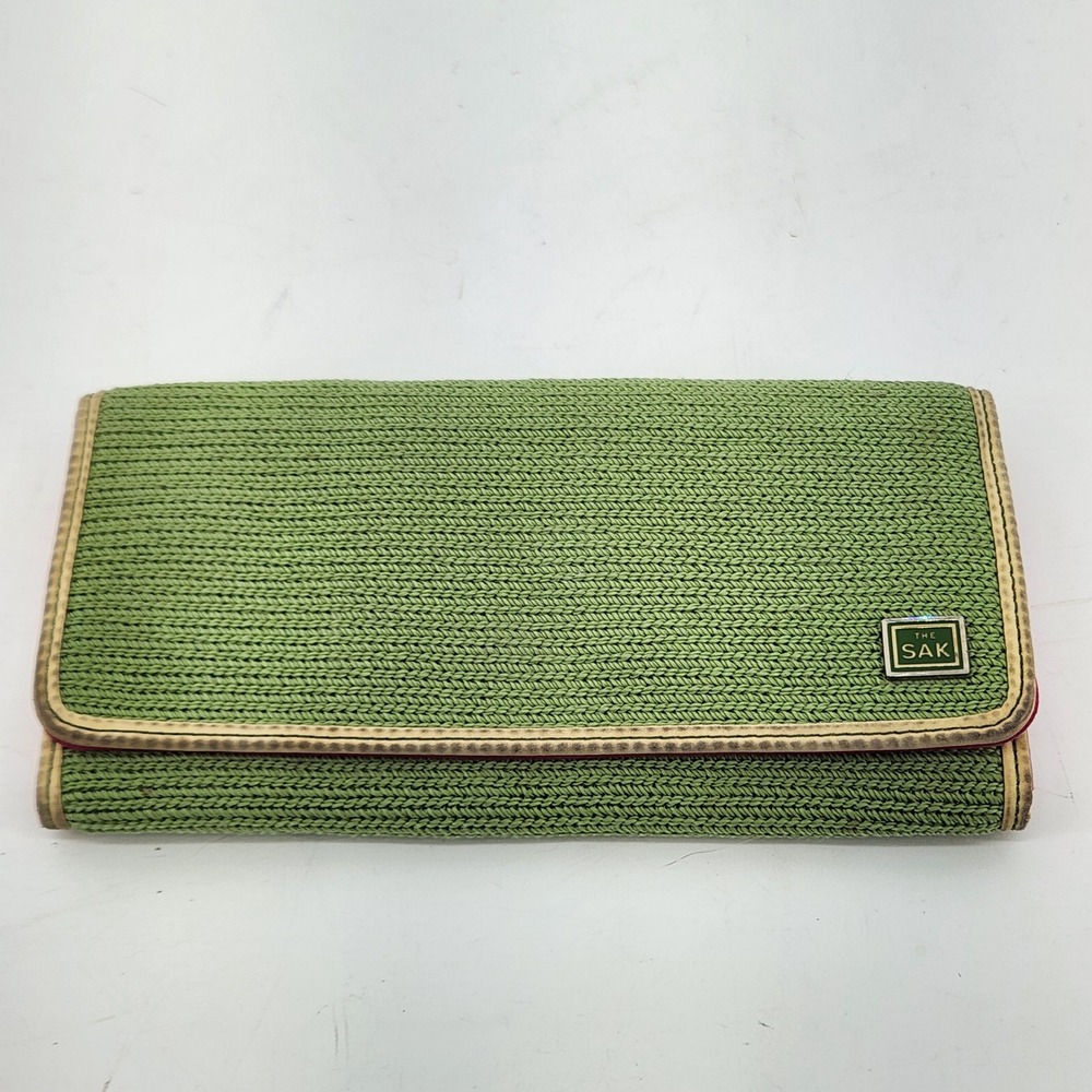 The Sak‎ Wallet Sample Not For Sale Green Crochet Pink Interior Snap Clutch